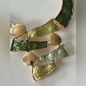 Elegant Gold and Green Necklace and Earring Set